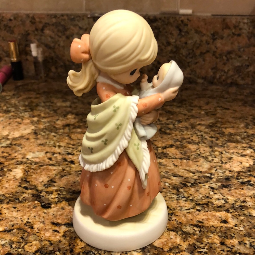 Precious moments perfect motherhood